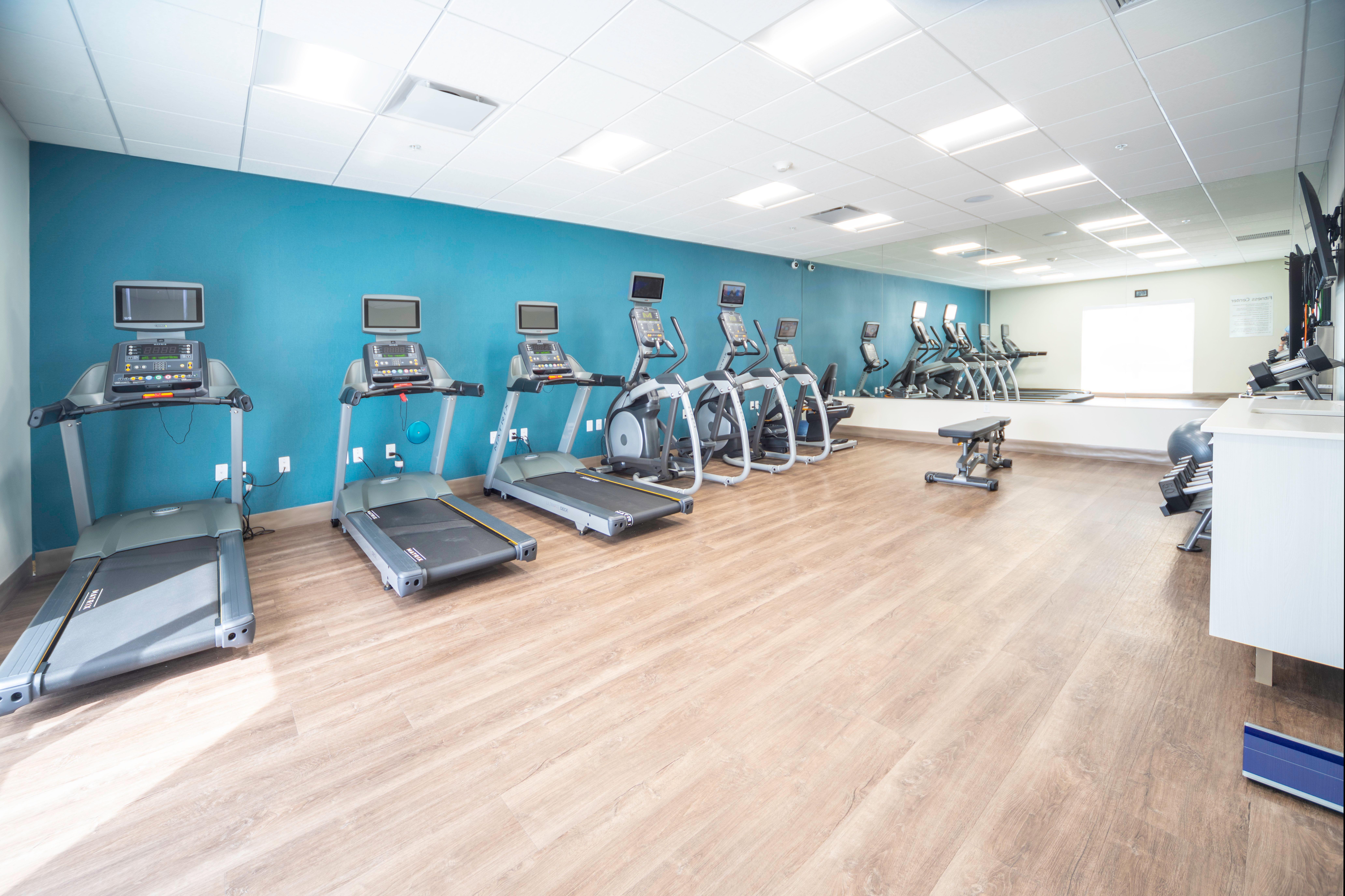 Holiday Inn Express & Suites - Fort Myers Airport By Ihg Экстерьер фото